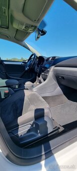 VW GOLF 2,0 TDI DSG - 11