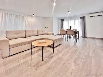 Španělsko,Torrevieja – Prostorný apartmán jen 150m od moře - 11