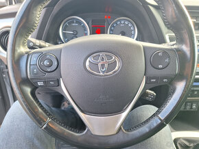 Toyota Auris 2.0  D-4D DPF Style - 11