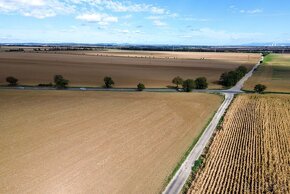 Orná pôda na predaj v obci Zvončín pri Trnave - 11