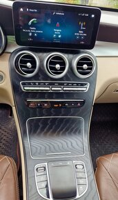 Mercedes-Benz GLC 200 4Matic A/T, Digital Cockpit, Full LED - 11