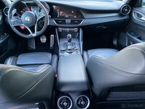 Alfa Romeo Giulia Veloce Q4 - 11