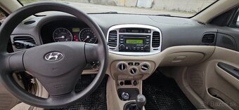 Hyundai Accent 1.5 CRDI - 11