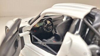 1:18 PORSCHE 911 GT1 - 11