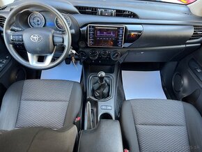 Toyota Hilux DC 2.4 I D-4D Live 4x4 - 11