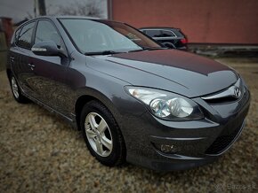 Hyundai i30 1.4i CVVT Facelift 2011 111 000km - 11