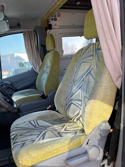 Obytná dodávka VW CRAFTER 2.5TDI 120kw MT6 - 11