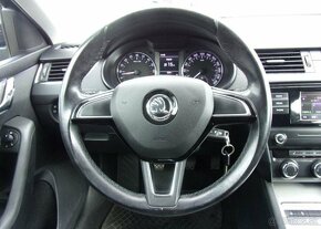 Škoda Octavia 2,0 TDi 110kW Ambiente nafta manuál 110 kw - 11