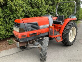 Japonský malotraktor Kubota GL260, 26Hp, 4x4 - 11