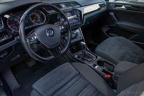 Volkswagen Touran 2.0 TDI R-Line DSG - 11