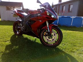 Yamaha R1 v TP 35kW - 11