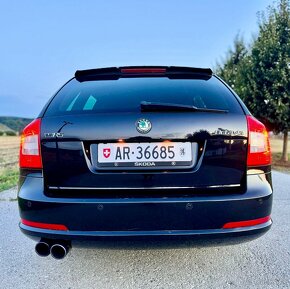 Škoda Octavia Combi RS II DSG+F1 Black Edition - 2.0 TFSI - 11