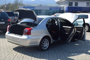 Toyota Avensis 2,0 D4D 93 kW TERRA - 11