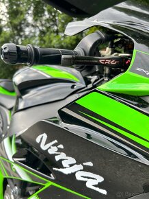 Kawasaki Ninja zx10R - 11