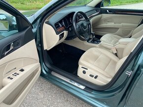 Škoda Superb Combi 2.0TDI 103kW Elegance DSG Alcantara Kessy - 11