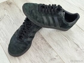 ADIDAS GAZELLE BLACK BLACK
40 - 11