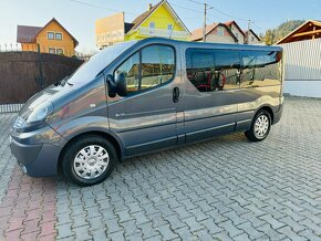 RENAULT TRAFIC 2.0dci 84 kW RV 11/2014 Black edition - 11