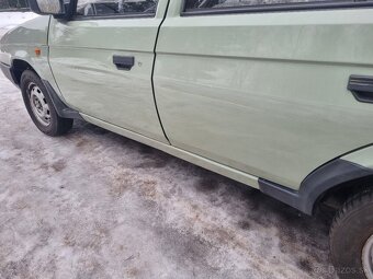 PRODÁM škoda Favorit 135 LS r.v. 1990 Auto je po prvním maji - 11