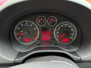 Audi A3 2.0 FSi hatchback - 11