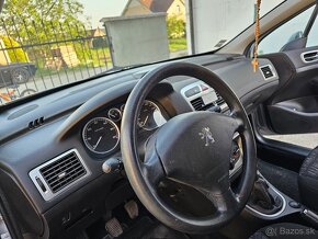 Predáme rodinné auto Peugeot 307 Kombi 1,4HDi - 11