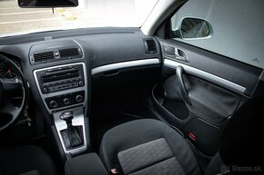 Škoda Octavia 1.8 TSI Ambiente DSG - 11