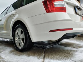 Prodám Škoda octavia combi 1.5 Tsi 110Kw Facelift - 11