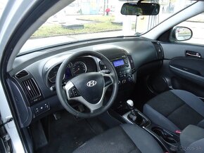 Hyundai i30 CW 1.6 CRDi VGT Style - 11