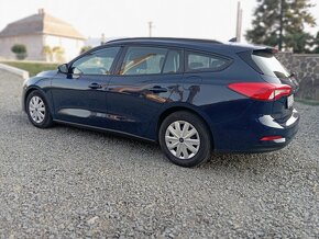 Ford Focus Kombi 2019, 1.5tdci,185.tis km - 11