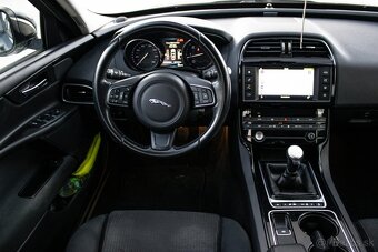 Jaguar XE 2.0 I4D Prestige ODPOČET DPH - 11