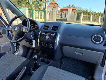 Suzuki SX4  1.6i  benzin outdoor - 11