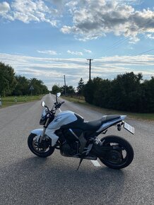 Honda CB1000R - 11