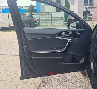 KIA CEED 1.6 CRDI VISION / MOŽNÝ ODPOČET DPH - 11