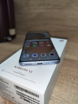 Predám Xiaomi 12 5G 8/256GB Top stav - 11