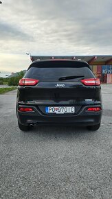 Jeep Cherokee - 11