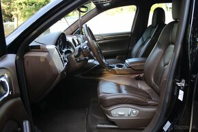 PORSCHE CAYENNE  II FL 2016 TOP STAV - 11