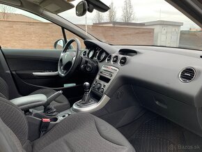 Peugeot 308 SW 2.0 HDI / 7 miestne - 11