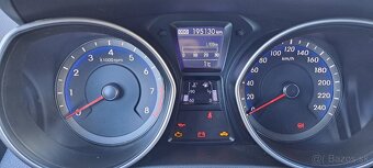 Hyundai i30 CW, benzín + LPG, 88kw (120PS), Manuál - 6 st. - 11