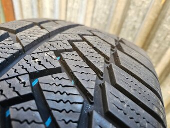 Zimné pneu Continental - 225/55 r16 - 11