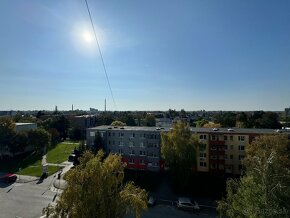 Veľký 3izbový byt v Šuranoch- centrum mesta - 11