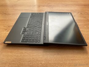 Lenovo Legion 5 15ARH05H, 15,6" - 11