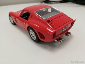 1:18 FERRARI 250 GTO 1962 Bburago - 11