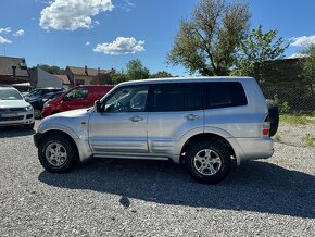 Mitsubishi Pajero  3,2 DID - 11