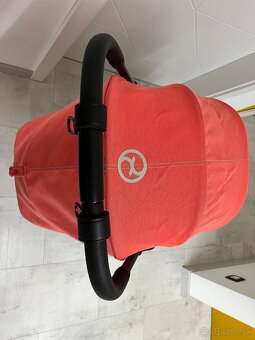 Cybex Eezy S+2 Hibiscus Red - 11