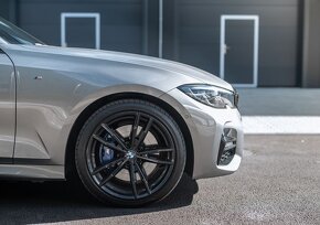 BMW rad 3 Touring 330d mHEV Touring xDrive A/T Max. výbava - 11