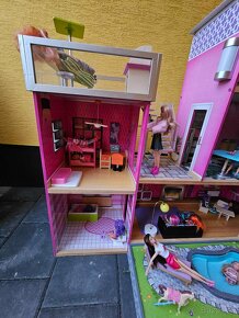 Velky dreveny domcek pre barbie - 11