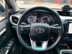 TOYOTA HILUX 2.8D 150kw , 4x4 , ČR , DPH - REZERVACE - 11