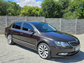 Škoda Superb 2.0 TDI CR 4x4 170k Ambition DSG - 11