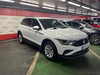 Volkswagen Tiguan 1.5 TSI DSG Len 32000 km SK AUTO - 11