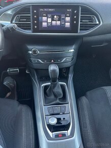 Peugeot 308 1.6 BlueHDi 2016 automatická prevodovka - 11