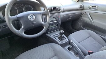 Volkswagen Passat 1.9 TDI Comfortline 74kw r.v.2004/9 mesiac - 11